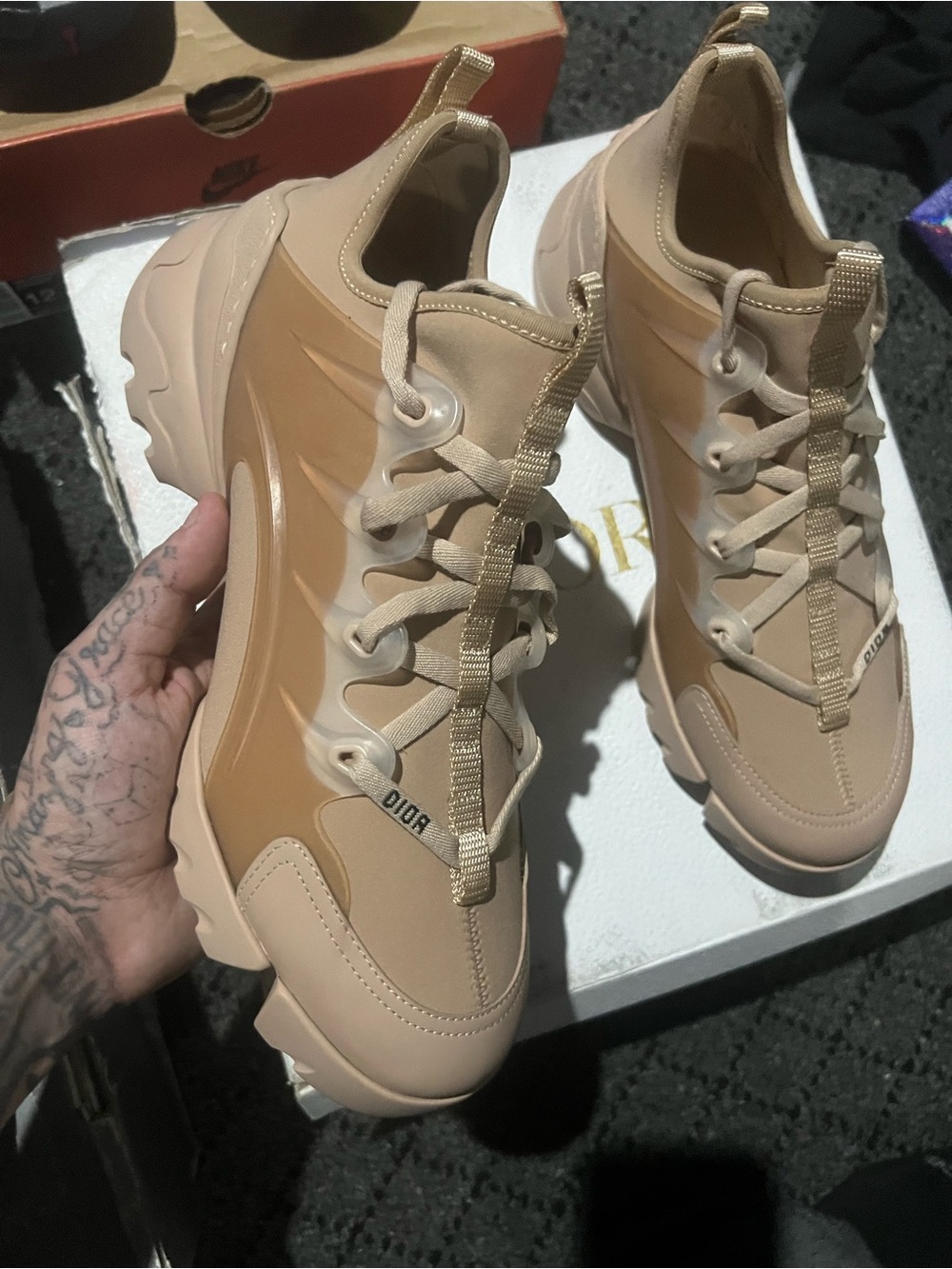 Women’s Sz 8 Diors